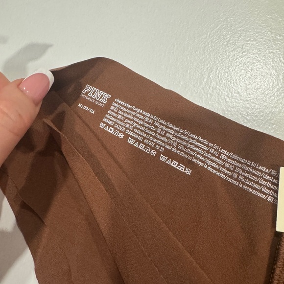 NWT Victoria's Secret PINK No-Show Soft Lace Cheekster Underwear Size M Brown - Picture 2 of 3